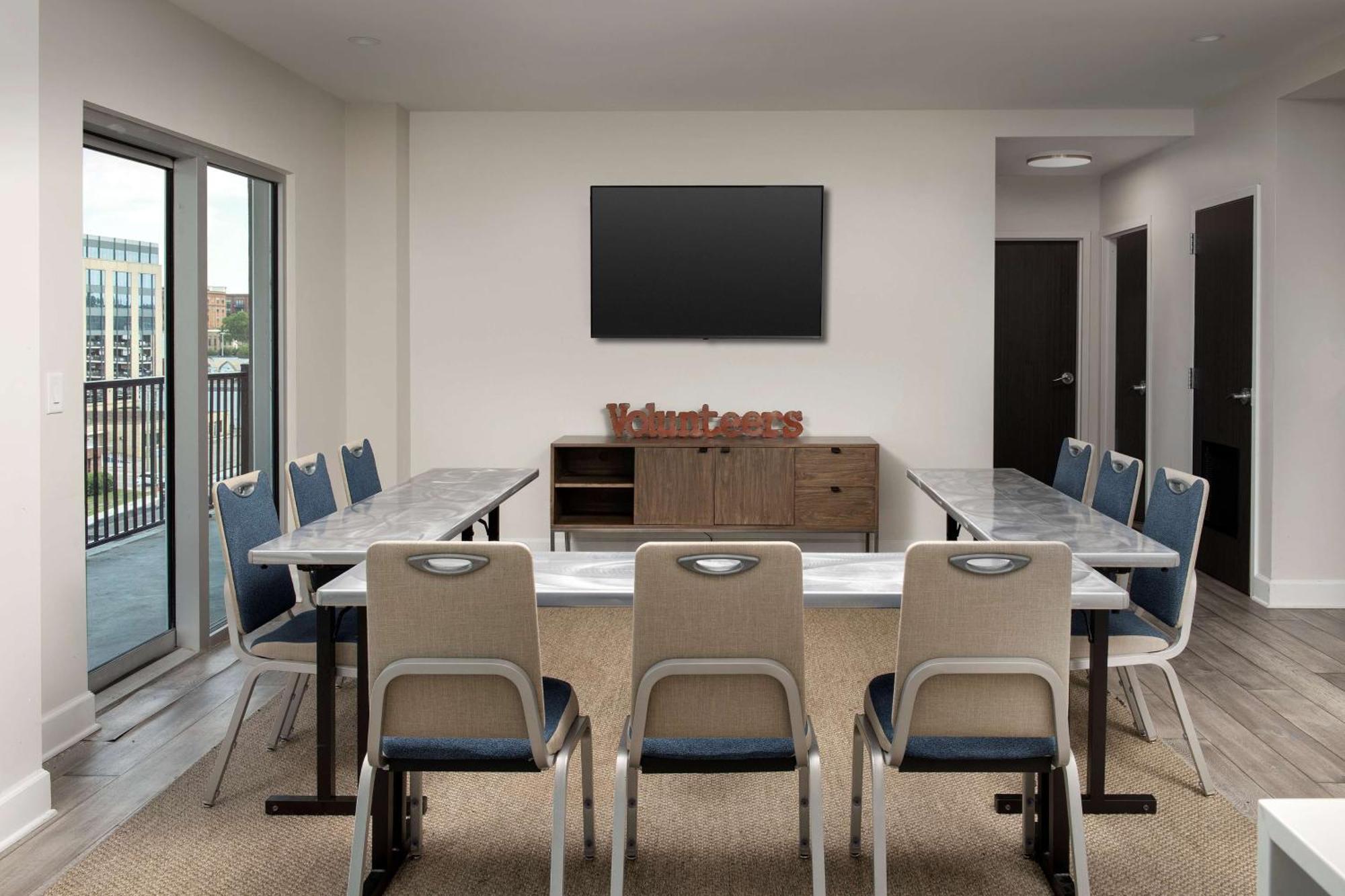 Home2 Suites By Hilton Nashville Downtown Convention Center Экстерьер фото
